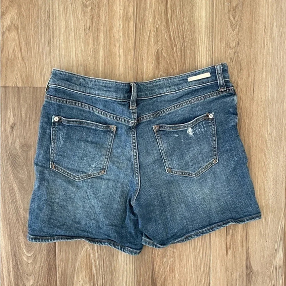 Pilcro and the Letterpress‎ Slim Boyfriend Jean Shorts Size 29 - Picture 4 of 7